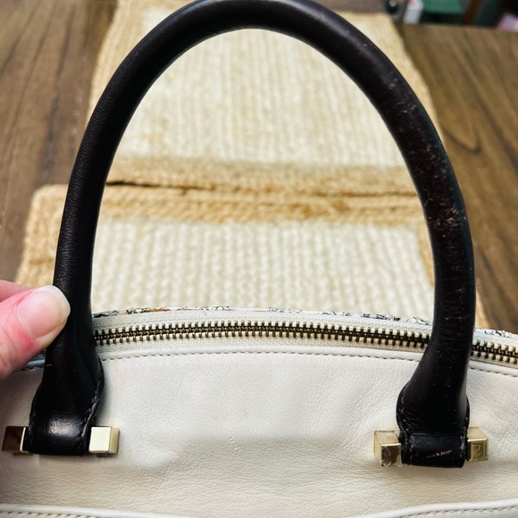 Women’s Brahmin Leather Cream Black Snake Skin Satchel Designer Handbag - Picture 13 of 16